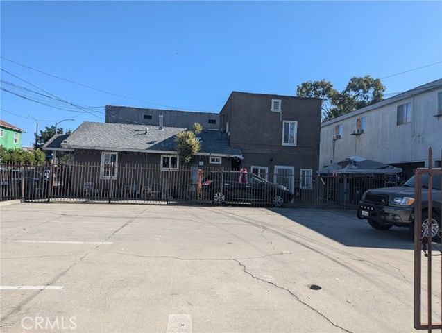 926 E 11th, Long Beach, CA 90813