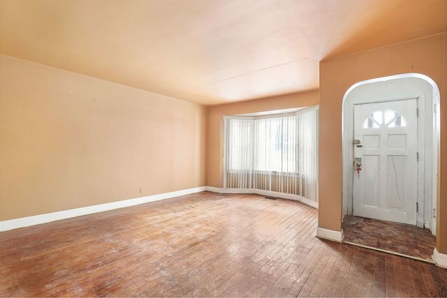 1815 Cleveland Street, Evanston, IL 60202