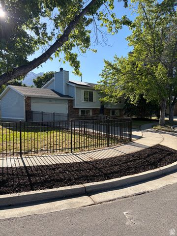 8957 S POWDERHORN CT, Sandy, UT 84093
