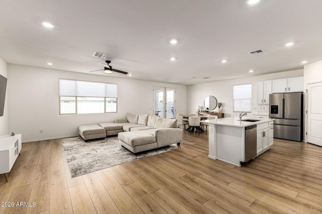 3022 W ESTES Way, Laveen, AZ 85339