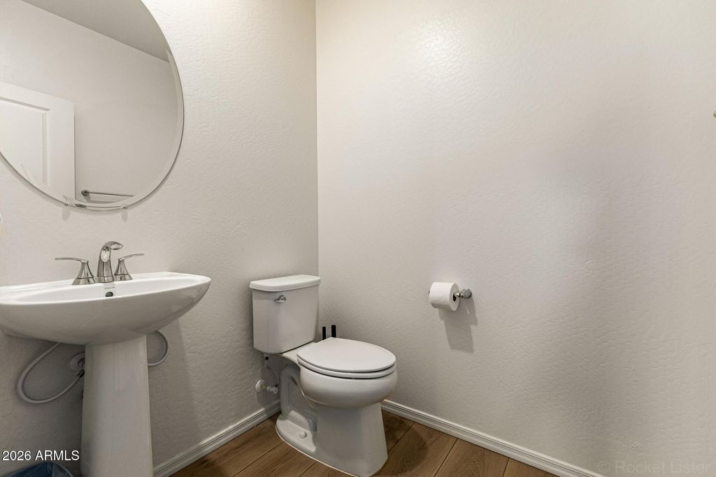 Image 20 of property listing at 3022 W ESTES Way, Laveen, AZ 85339