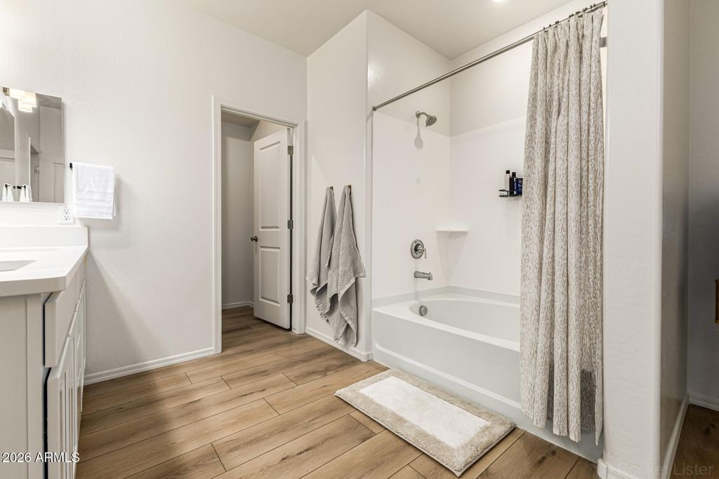 Image 23 of property listing at 3022 W ESTES Way, Laveen, AZ 85339