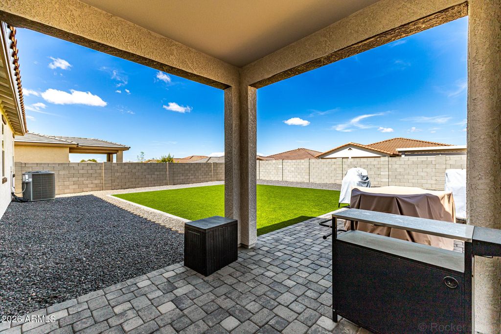 Image 33 of property listing at 3022 W ESTES Way, Laveen, AZ 85339