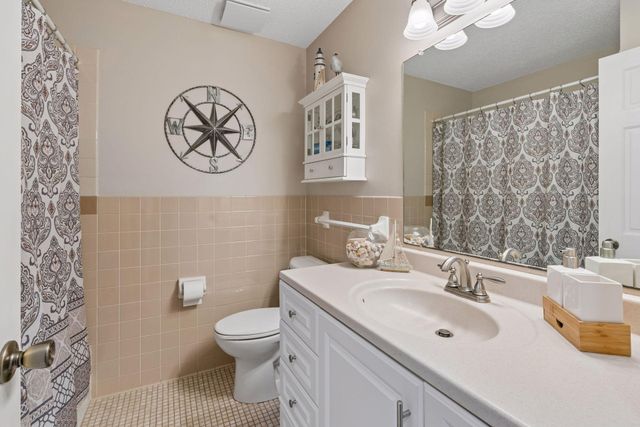 13120 Thomas Avenue S, Burnsville, MN 55337
