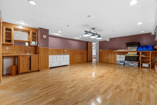 179 Woburn St, Medford, MA 02155