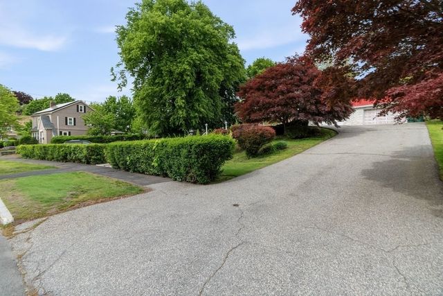 179 Woburn St, Medford, MA 02155