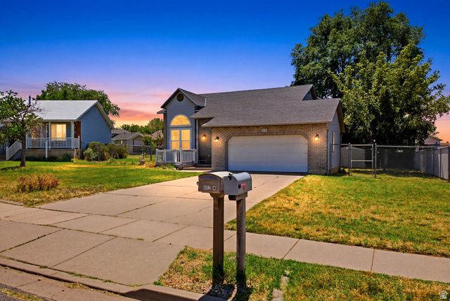 621 W 1000 N, Clinton, UT 84015