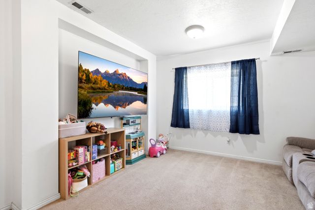 621 W 1000 N, Clinton, UT 84015