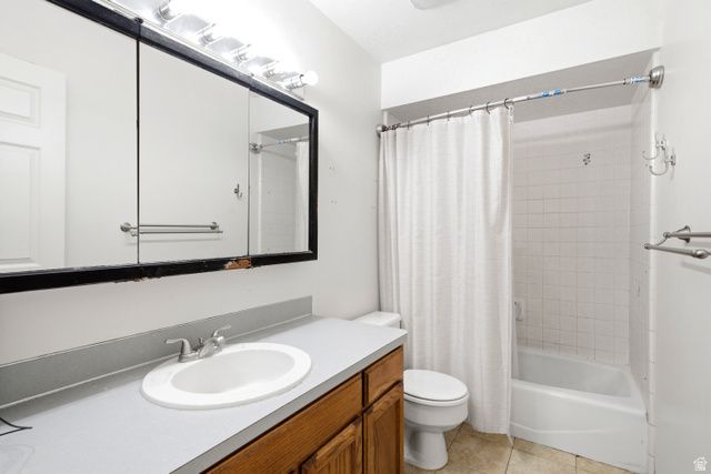 621 W 1000 N, Clinton, UT 84015