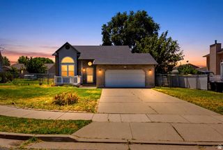 621 W 1000 N, Clinton, UT 84015