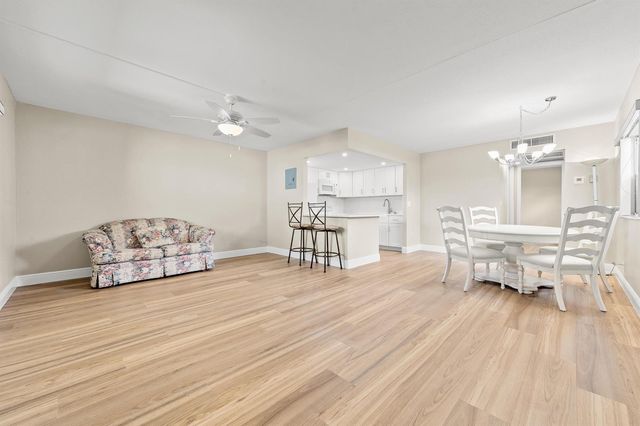 723 Flanders P, Delray Beach, FL 33484