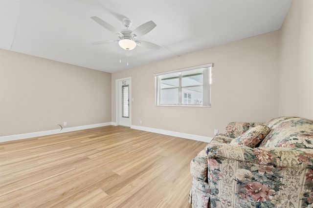 723 Flanders P, Delray Beach, FL 33484
