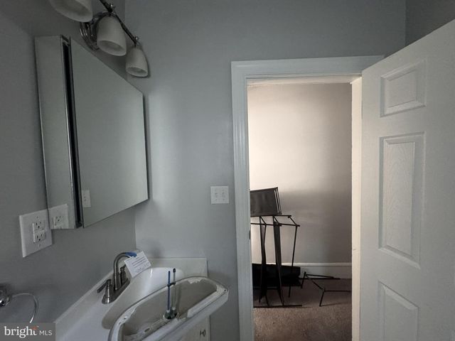5312 CHESTNUT ST, Philadelphia, PA 19139