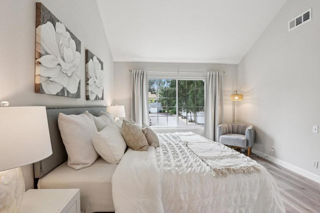 2890 Buena Crest Court, San Jose, CA 95121