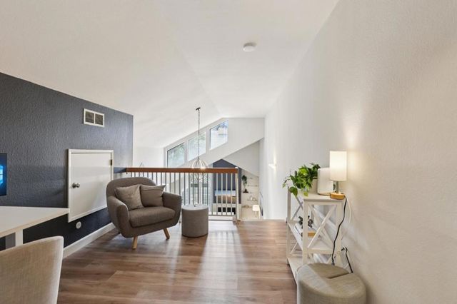 2890 Buena Crest Court, San Jose, CA 95121