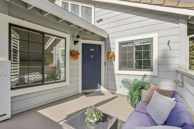 2890 Buena Crest Court, San Jose, CA 95121