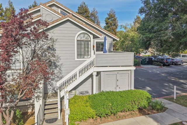 2890 Buena Crest Court, San Jose, CA 95121