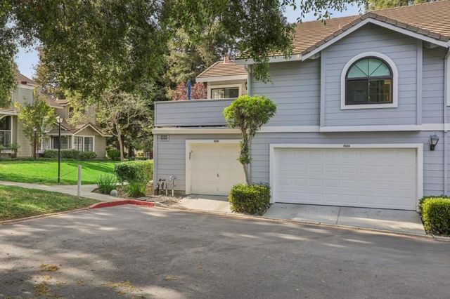 2890 Buena Crest Court, San Jose, CA 95121