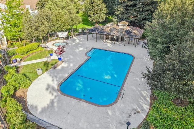 2890 Buena Crest Court, San Jose, CA 95121