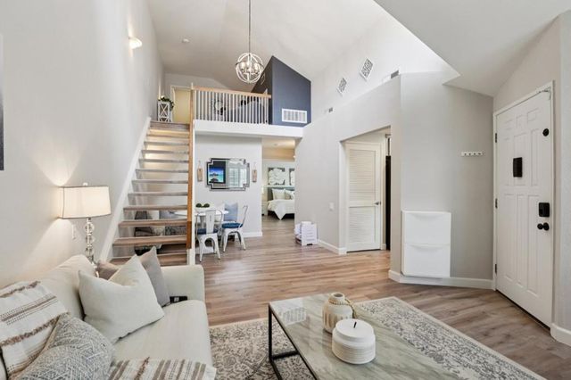 2890 Buena Crest Court, San Jose, CA 95121