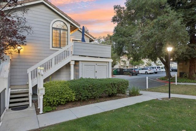 2890 Buena Crest Court, San Jose, CA 95121