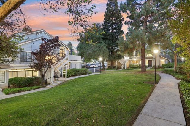 2890 Buena Crest Court, San Jose, CA 95121