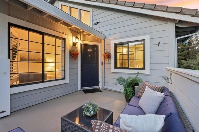 2890 Buena Crest Court, San Jose, CA 95121