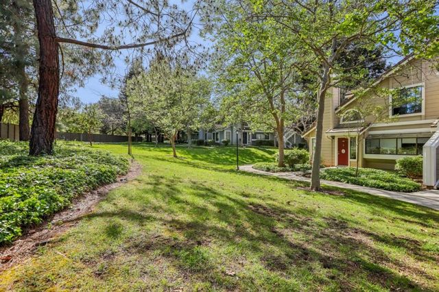 2890 Buena Crest Court, San Jose, CA 95121