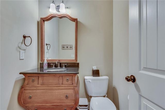 141 Staddlebridge Avenue, Canton, GA 30114
