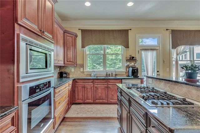 141 Staddlebridge Avenue, Canton, GA 30114