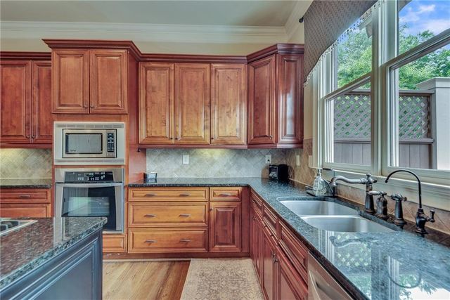 141 Staddlebridge Avenue, Canton, GA 30114