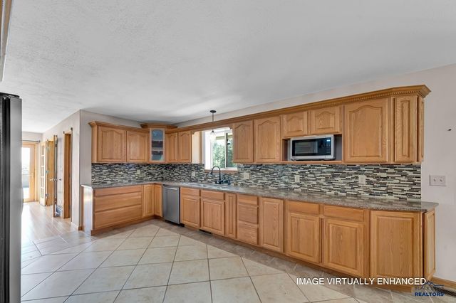 1302 ST CLOUD ST, Rapid City, SD 57701