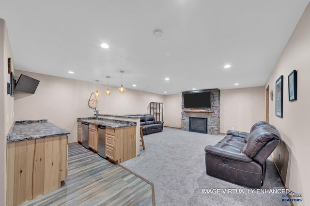 1302 ST CLOUD ST, Rapid City, SD 57701
