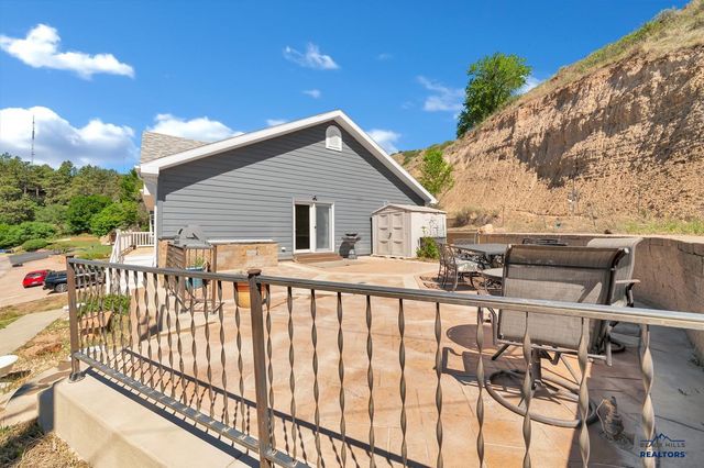 1302 ST CLOUD ST, Rapid City, SD 57701
