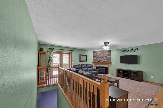 1302 ST CLOUD ST, Rapid City, SD 57701