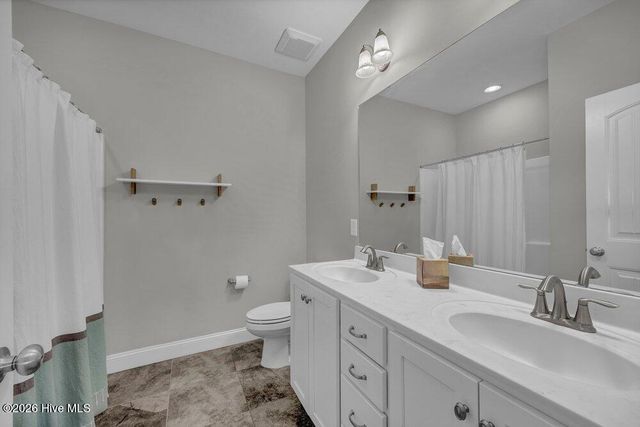 5023 Laurenbridge Lane, Wilmington, NC 28409