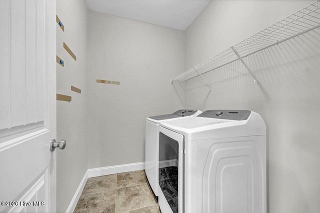 5023 Laurenbridge Lane, Wilmington, NC 28409