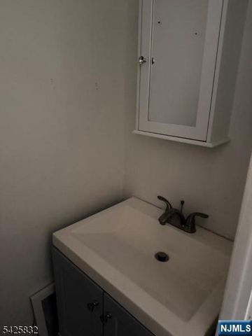 38 Emmet Street, Newark, NJ 07114