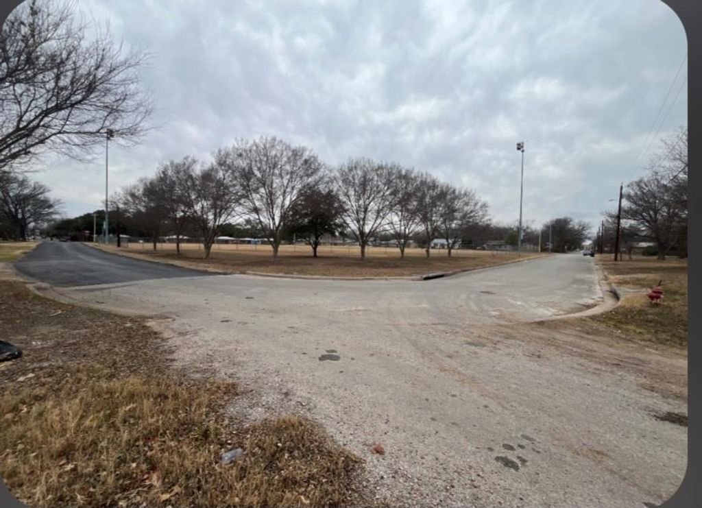 1201 Emile ST, Bastrop, TX 78602