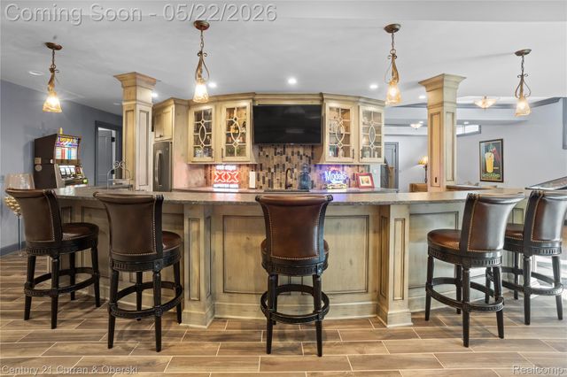46646 7 Mile Road, Northville Township, MI 48167