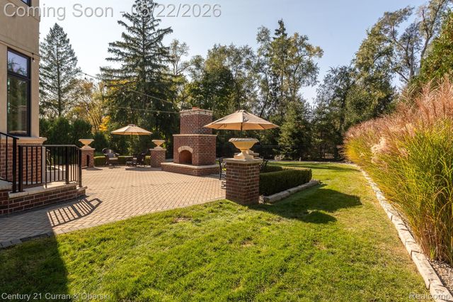 46646 7 Mile Road, Northville Township, MI 48167
