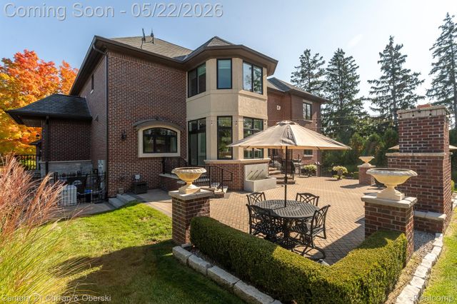 46646 7 Mile Road, Northville Township, MI 48167