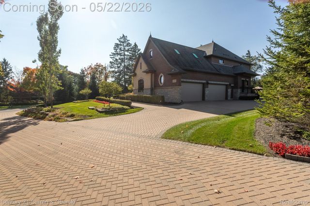 46646 7 Mile Road, Northville Township, MI 48167