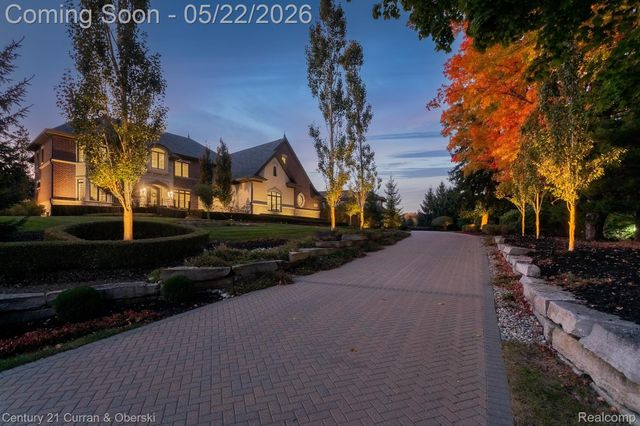 46646 7 Mile Road, Northville Township, MI 48167