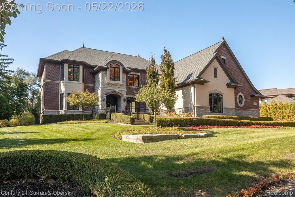 46646 7 Mile Road, Northville Township, MI 48167
