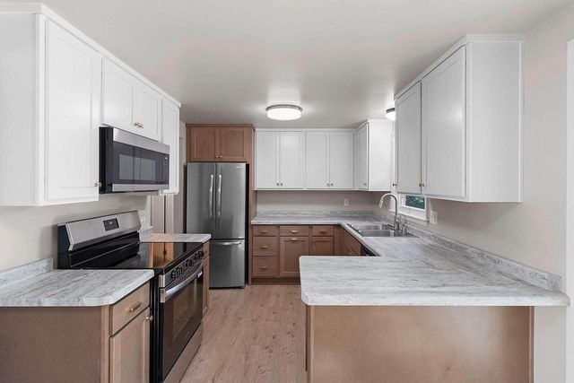 925 LA CROIX AVENUE, Green Bay, WI 54304