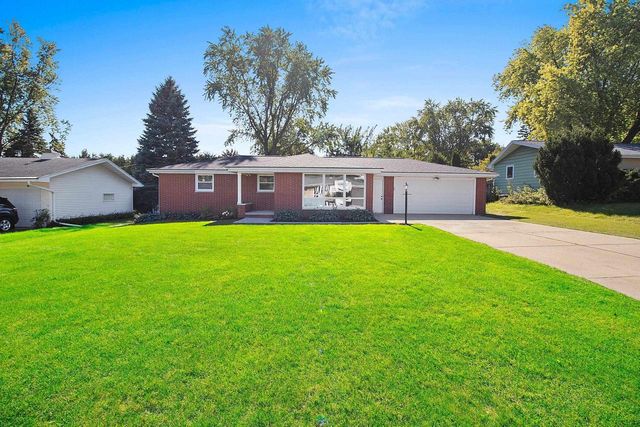 925 LA CROIX AVENUE, Green Bay, WI 54304