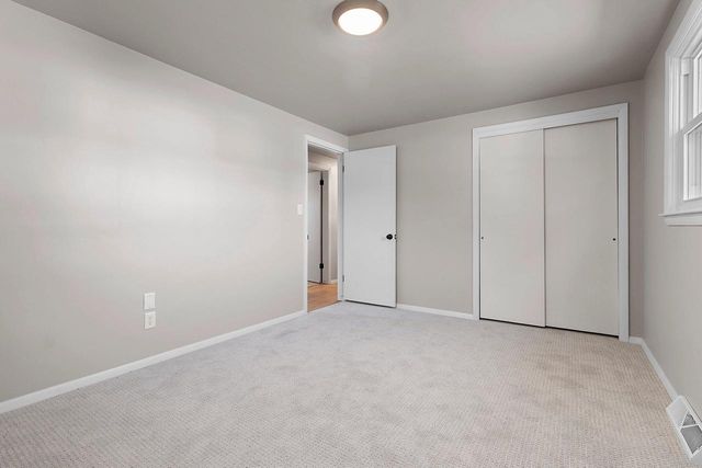 925 LA CROIX AVENUE, Green Bay, WI 54304