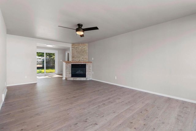 925 LA CROIX AVENUE, Green Bay, WI 54304