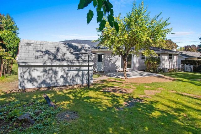 925 LA CROIX AVENUE, Green Bay, WI 54304